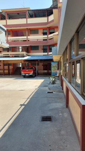 Exterior & Views 2, Sataya Apartment, Muang Maha Sarakam