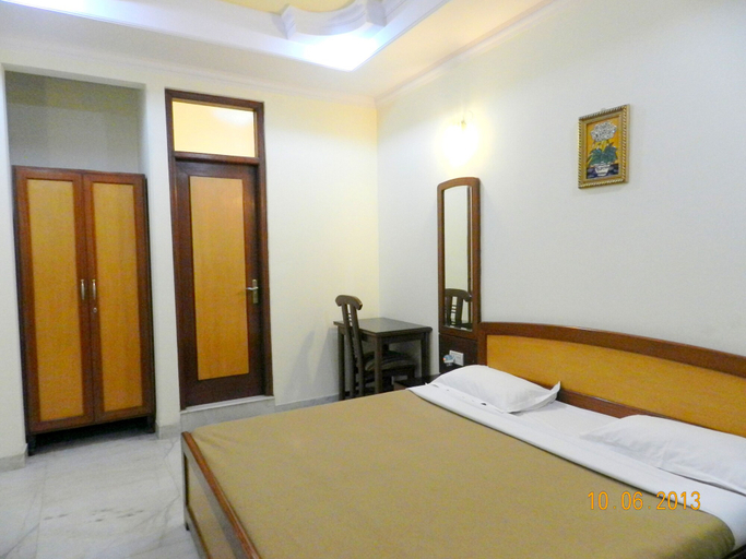 Bedroom 4, Hotel Tara Palace, Chandni Chowk, Delhi