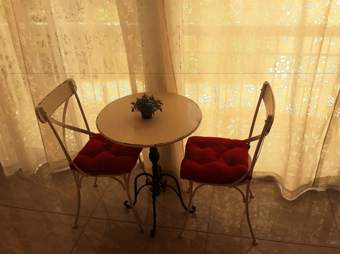 Others 4, Tel Aviv Apartment by the Sea
