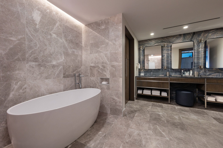Bedroom 5, JW Marriott Charlotte, Mecklenburg