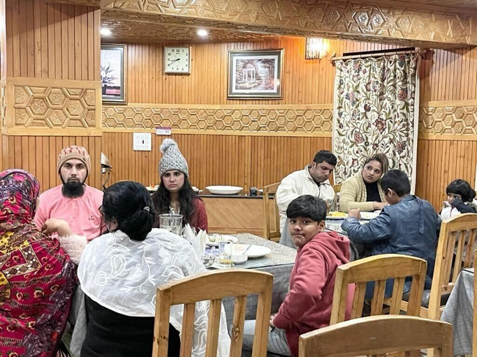 Food & Drinks 4, Hotel Centre Point, Srinagar