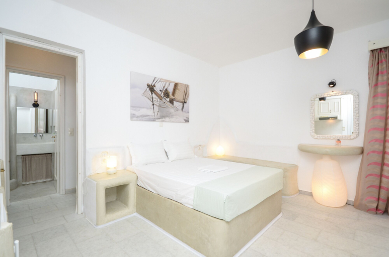 Bedroom 4, Diamantis Studios, South Aegean