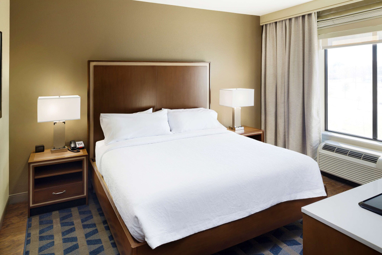 Bedroom 3, Hilton Garden Inn Longview, Gregg