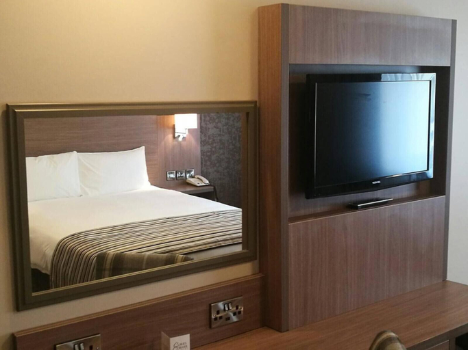 Bedroom 3, Corr's Corner Hotel, Antrim and Newtownabbey