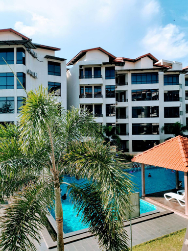 Family Beach Front Vacation  2bedrooms@Samsuria, Kuantan
