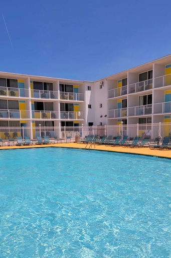Exterior & Views 2, Kokomo Suites, Worcester