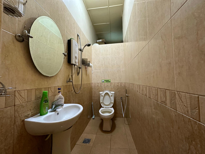 Bathroom 4, Seladah Stay, Kuching