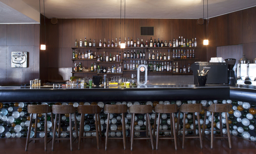 Food & Drinks 29