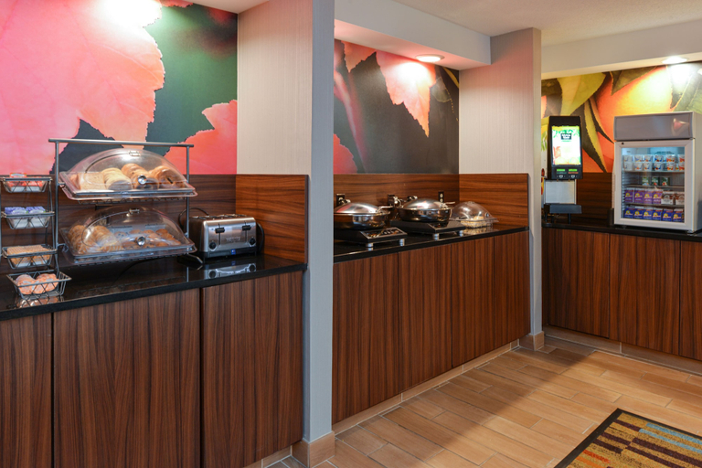 Food & Drinks 5, Fairfield Inn & Suites Lexington Georgetown, Scott