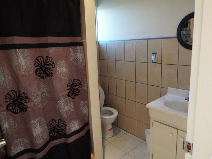 Bathroom 4, Lake View Condo