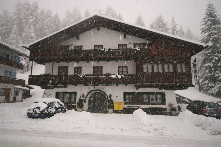 Exterior & Views 2, Hotel Al Larin, Belluno