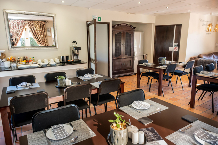 Food & Drinks 5, Plattekloof Premium Lodge, City of Cape Town