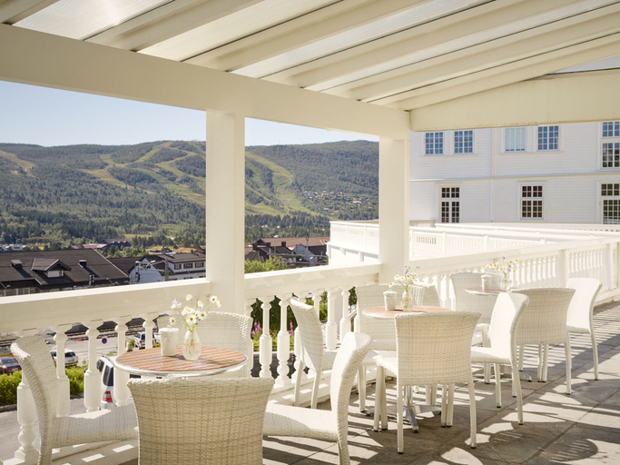 Food & Drinks 5, Dr. Holms Hotel, Hol