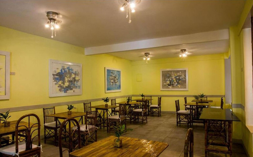 Food & Drinks 5, Hotel Plaza Yara, Aguirre