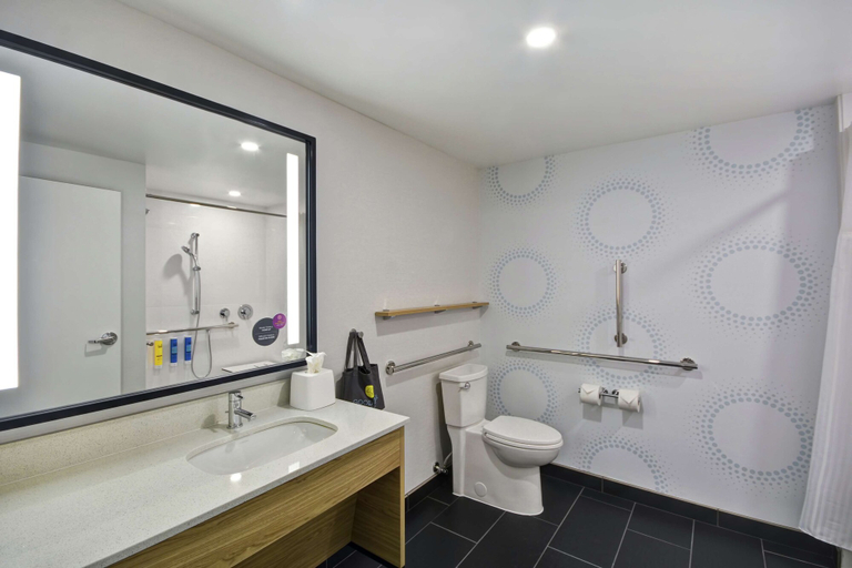 Bathroom 4, Tru by Hilton Beavercreek Dayton, Greene