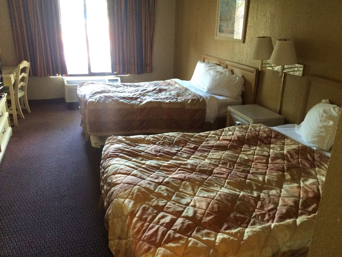 Bedroom 3, Valuelodge Busch Gardens - Tampa, Hillsborough
