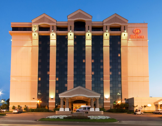 Exterior & Views 2, Hilton Jackson, Madison