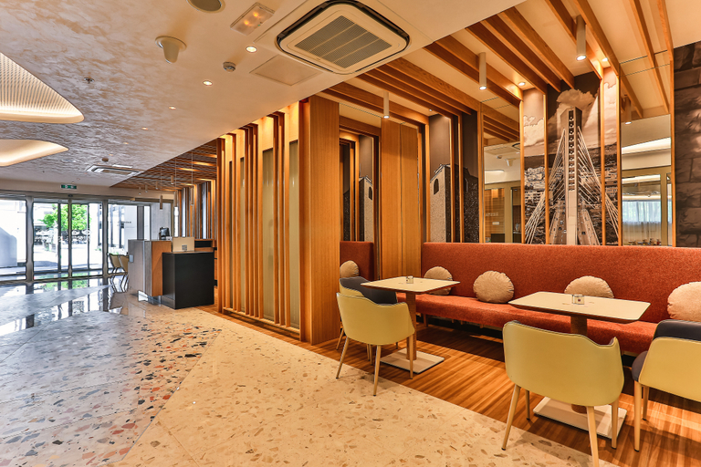 Public Area 3, Carine Hotel Centar