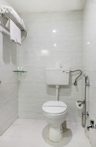 Bathroom 4, Raya Inn, Jaipur