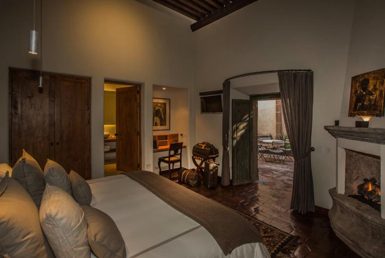 Bedroom 4, Casa No Name, Allende