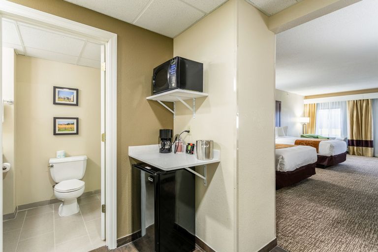 Bedroom 3, Aspire Hotel and Suites, Gettysburg, Adams