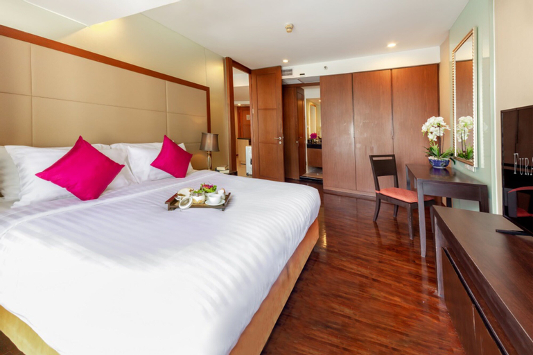 Bedroom 23