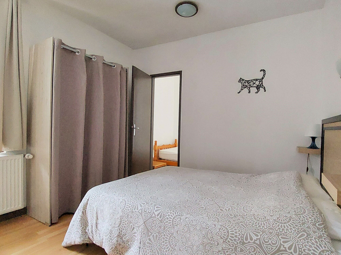 Bedroom 3, Gites Les Loges d'Arbez, Jura