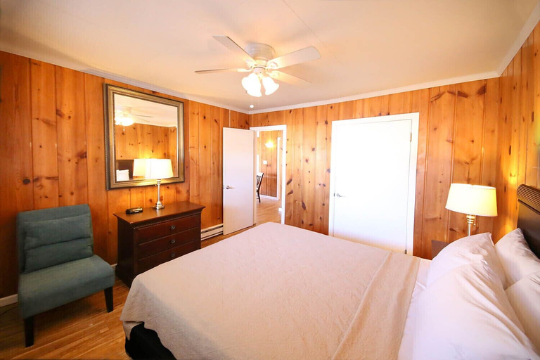 Bedroom, Surf Villa Apartments, Worcester