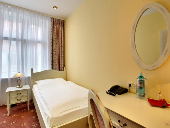 Bedroom 4, Hotel Bellmoor Im Dammtorpalais, Hamburg