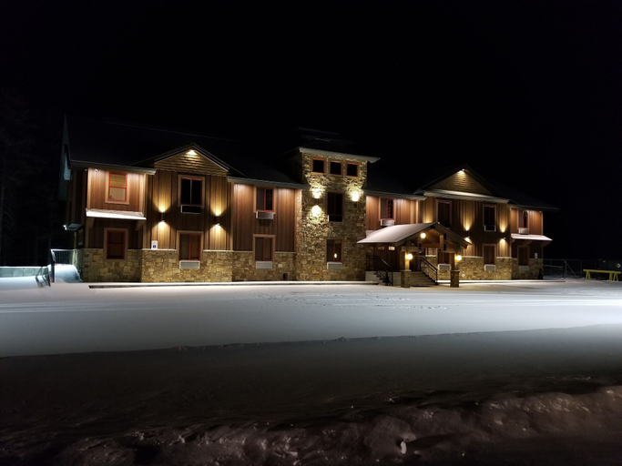 Exterior & Views 2, Sawtelle Mountain Resort, Fremont