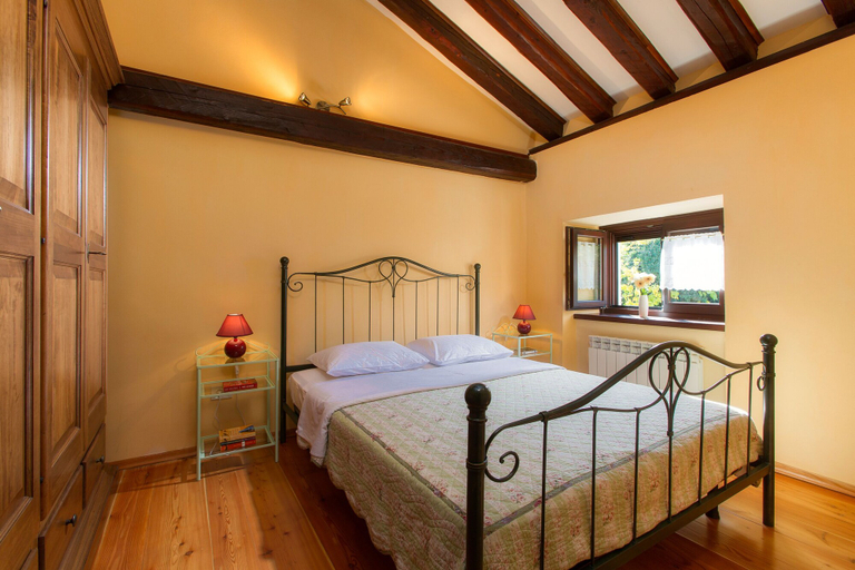Bedroom, Villa Momiano, Buje