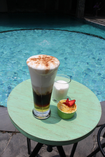 Food & Drinks 22