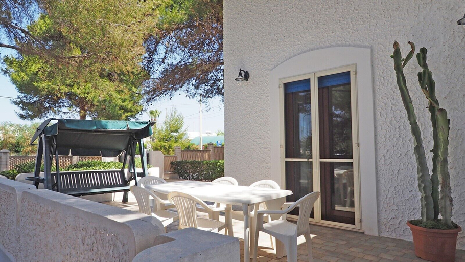 Others 4, Villa Marechiaro, Lecce