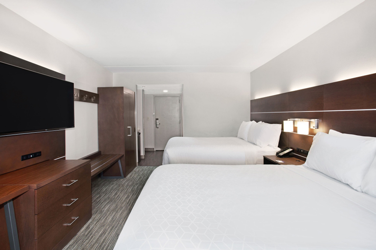 Bedroom 26