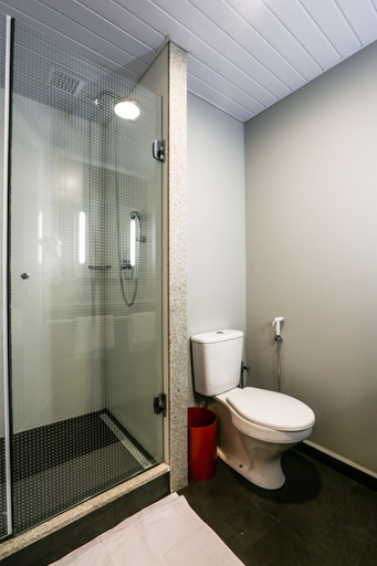 Bathroom 5, ibis Sinop, Sinop