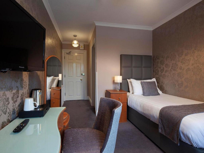 Bedroom 2, Elfordleigh, Devon