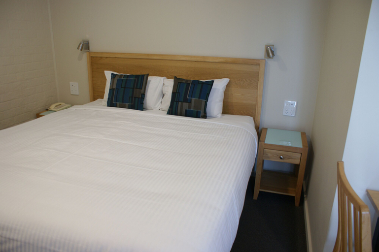 Bedroom 3, Apollo Bay Motel and Apartments, Colac-Otway - South