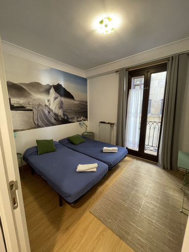 Bedroom 5, Pensión Gurtxu by Sun Sebastián, Guipúzcoa