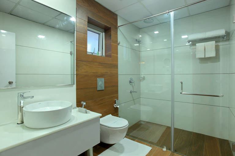 Bathroom 4, Harivaram Yuga, Thrissur