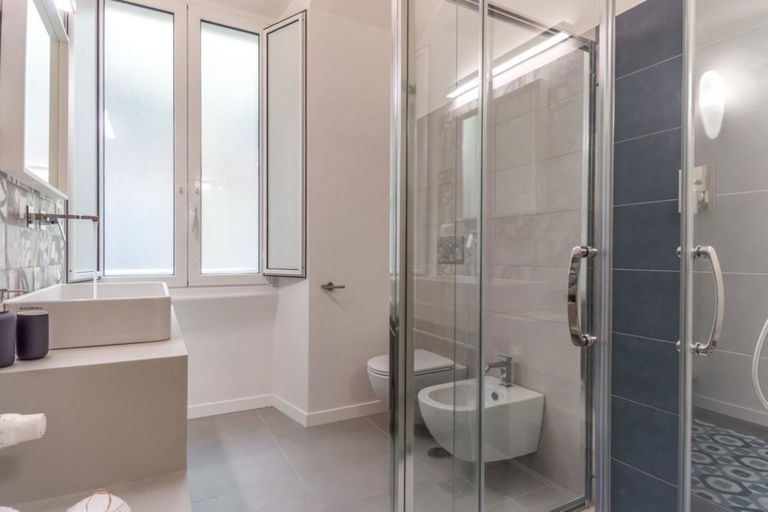 Bathroom, Casa Frisi, Rome