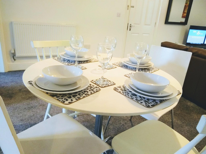 Others 4, Modern comfy 2-Bedroom flat in St Helens, Saint Helens