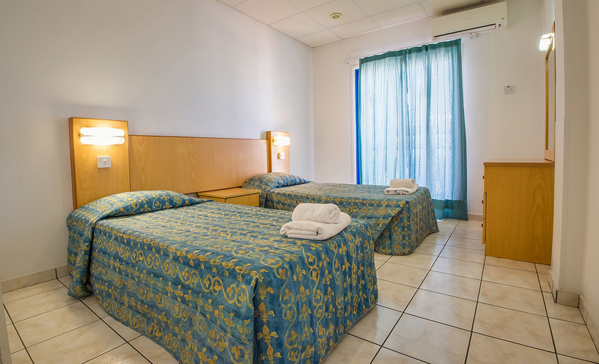 Bedroom 4, Green Bungalows Hotel Apartments