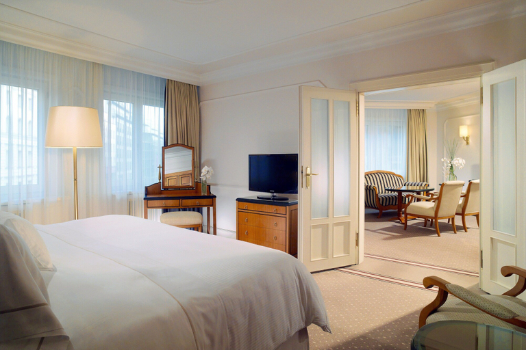 Bedroom 4, The Westin Grand Berlin, Berlin
