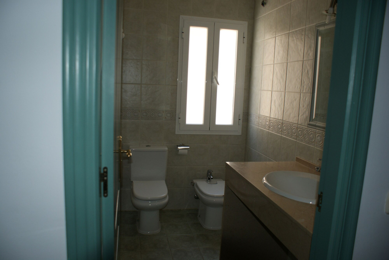 Bathroom 4, Hostal Manolo, Almería