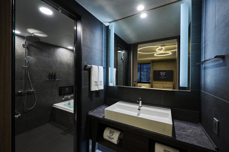 Bathroom 3, The Royal Park Canvas Kobe Sannomiya, Kobe
