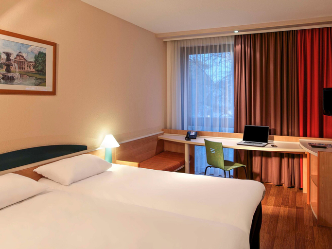 Bedroom 3, ibis Bremen City, Bremen