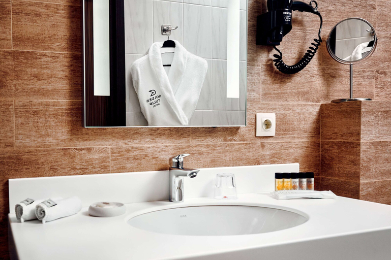 Bathroom 4, Golden Tulip Krasnodar, Krasnodar gorsovet