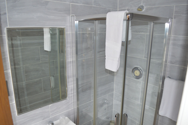 Bathroom 5, Loch Long Hotel, Argyll and Bute