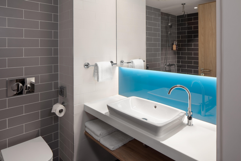 Bathroom 5