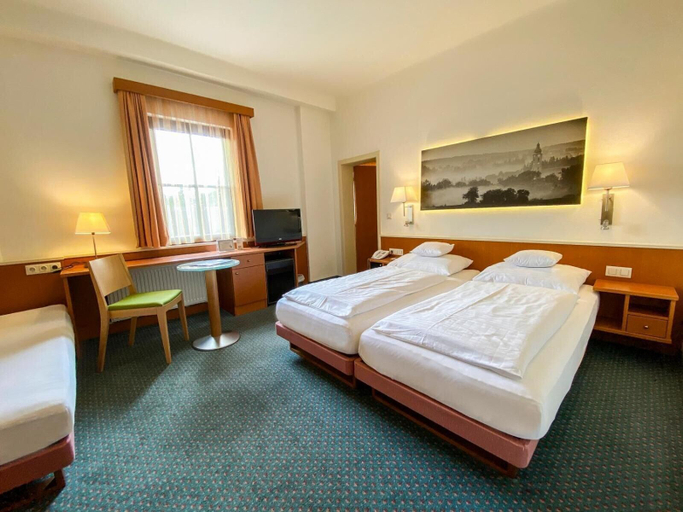 Bedroom 3, Faulenzerhotel, Zwettl